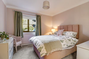 Bedroom- click for photo gallery